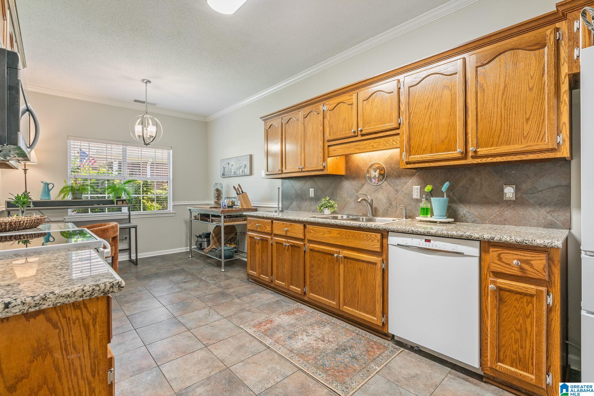 5405 J R Drive Birmingham, AL 35235 - Photo 10 of 28