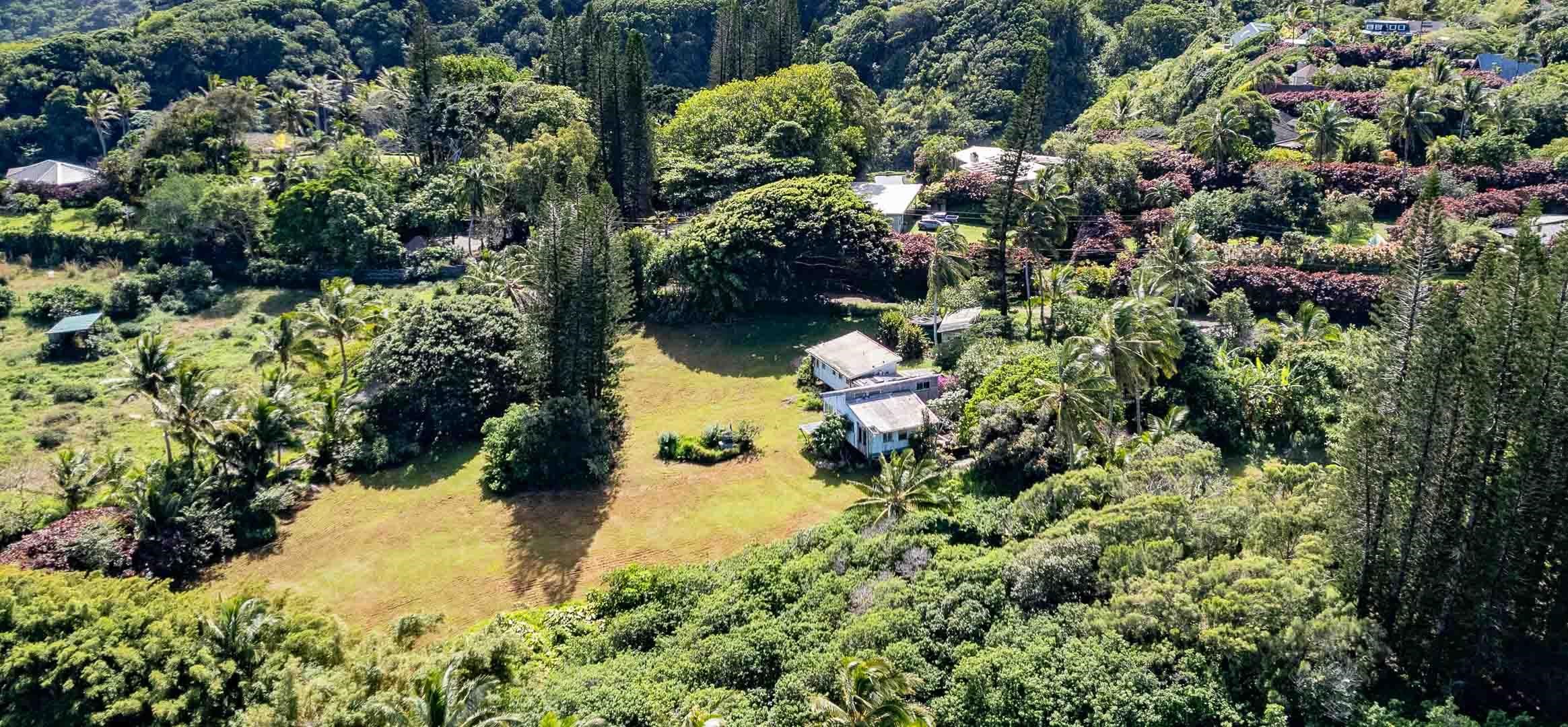 210 Door Of Faith Road Haiku, HI 96708 - Photo 9 of 44