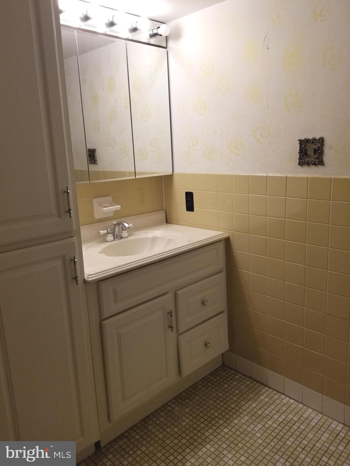8910 Krewstown Road, Unit 113 Philadelphia, PA 19115 - Photo 11 of 11 Gallery Image 11