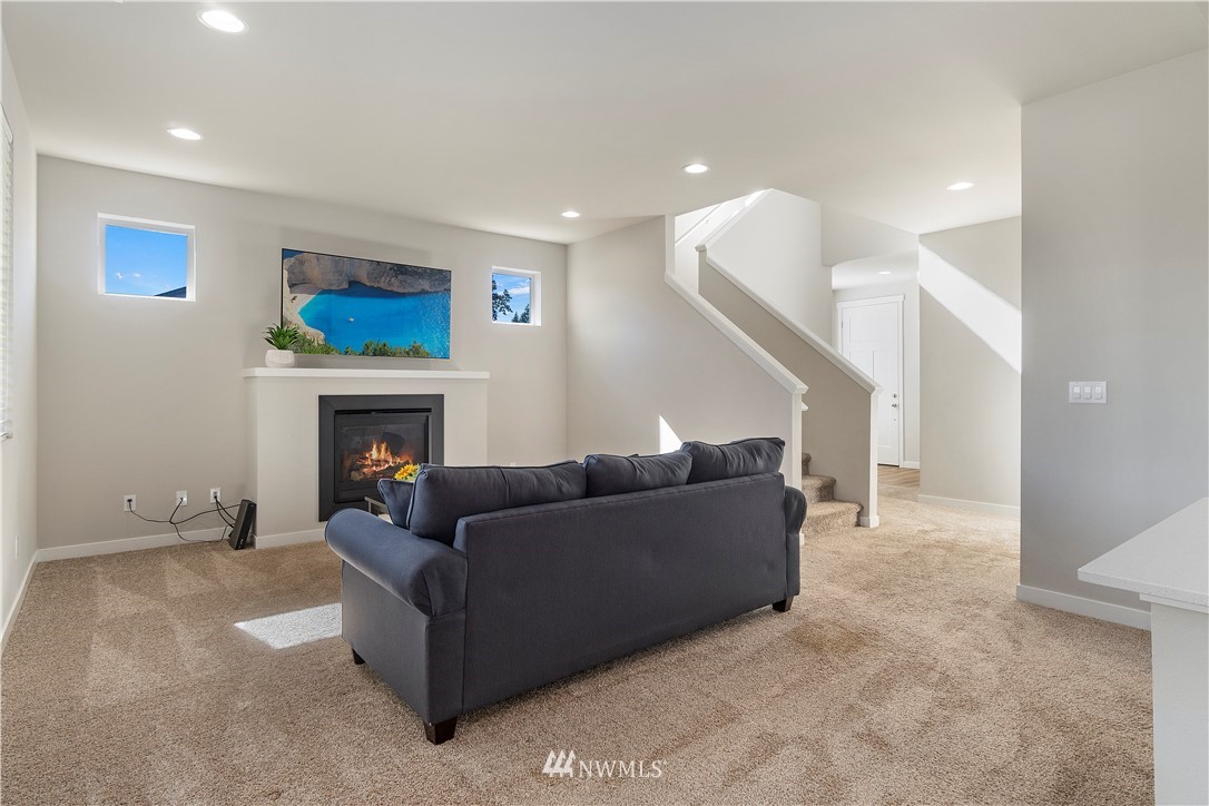 2034 Mayes Road Southeast Lacey, WA 98503 - Photo 14 of 28 Gallery Image 14