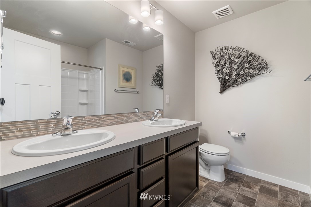 2034 Mayes Road Southeast Lacey, WA 98503 - Photo 24 of 28 Gallery Image 24