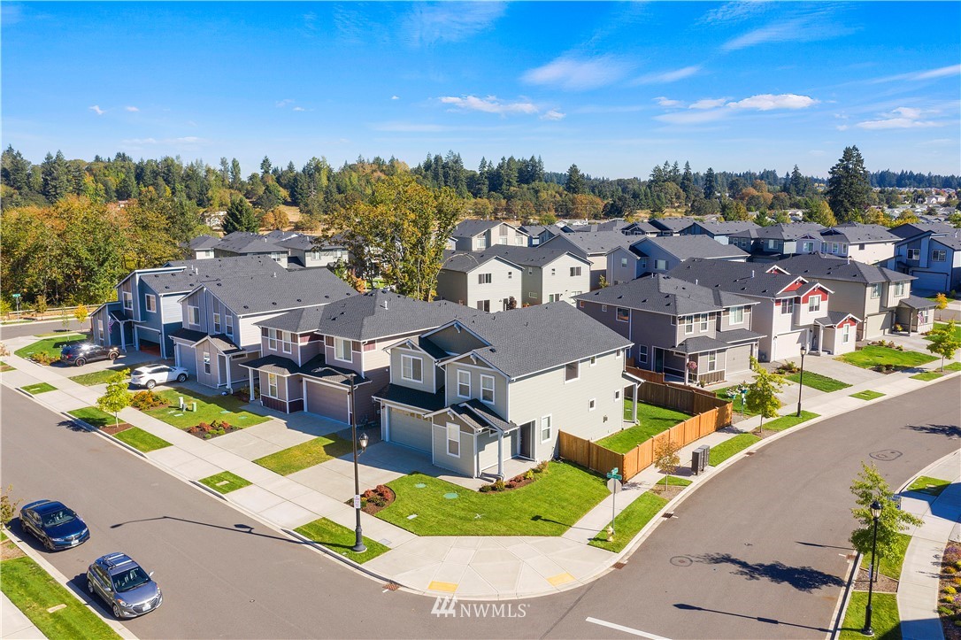 2034 Mayes Road Southeast Lacey, WA 98503 - Photo 4 of 28 Gallery Image 4