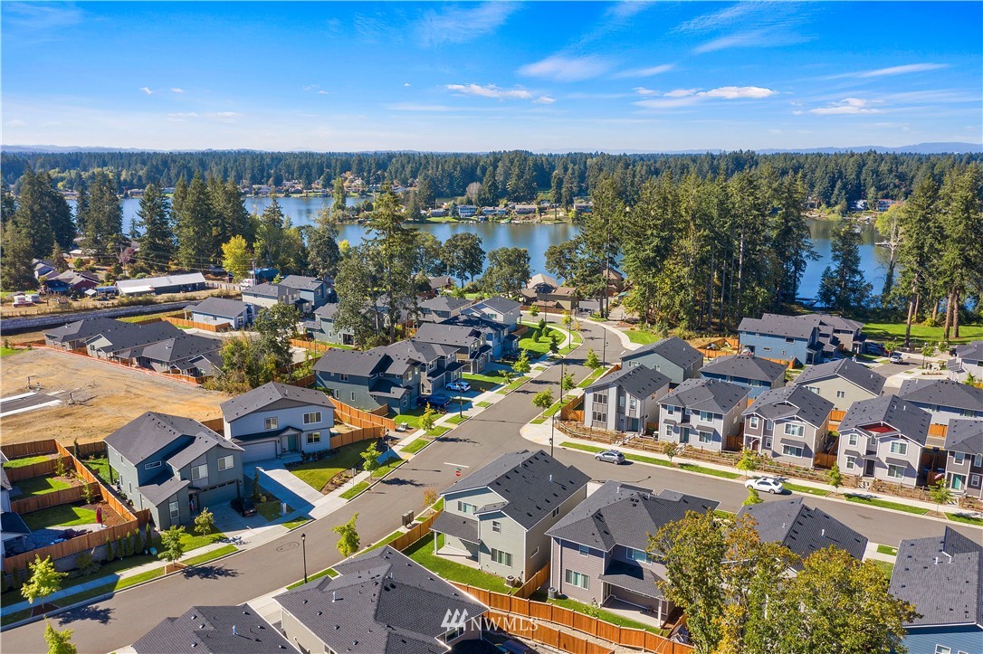 2034 Mayes Road Southeast Lacey, WA 98503 - Photo 8 of 28 Gallery Image 8