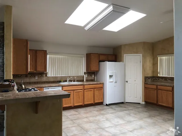 $2,500 | 9641 Vista Del Valle, Desert Hot Springs, CA 92240