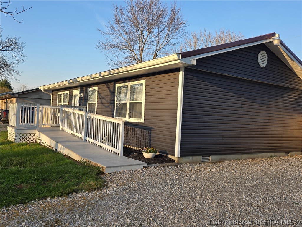 1990 South Pleasant Road Southeast Corydon, IN 47112 - Photo 3 of 21