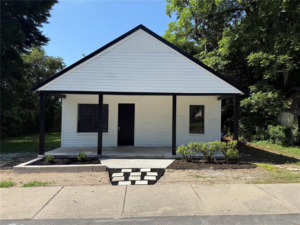 1018 Southwest 2nd Street Ocala, FL 34471 - Photo 2 of 30