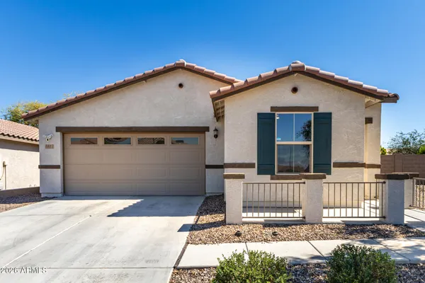 $454,900 | 5817 South 30th Glen, Phoenix, AZ 85041