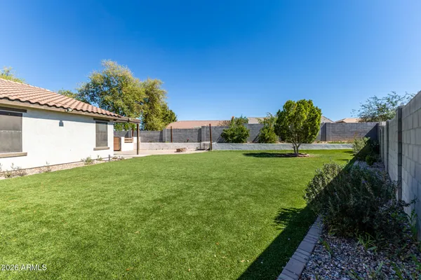 $454,900 | 5817 South 30th Glen, Phoenix, AZ 85041