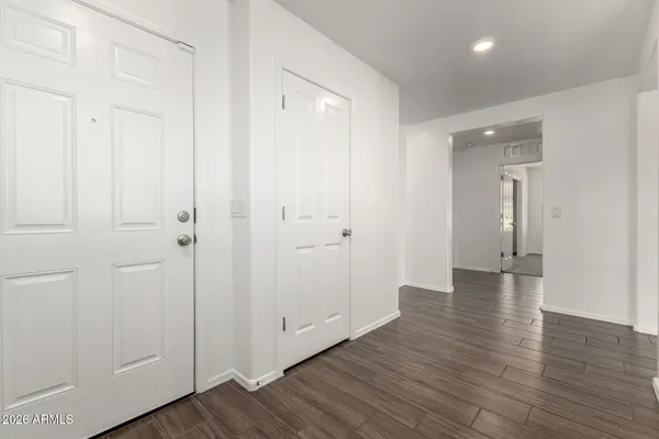 $454,900 | 5817 South 30th Glen, Phoenix, AZ 85041