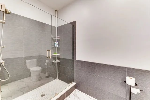 $999,999 | 2 Cliveden Street, Unit 601E, Quincy, MA 02169