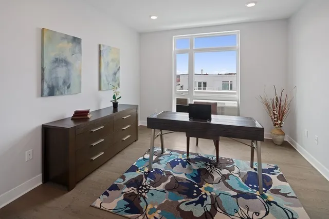 $999,999 | 2 Cliveden Street, Unit 601E, Quincy, MA 02169