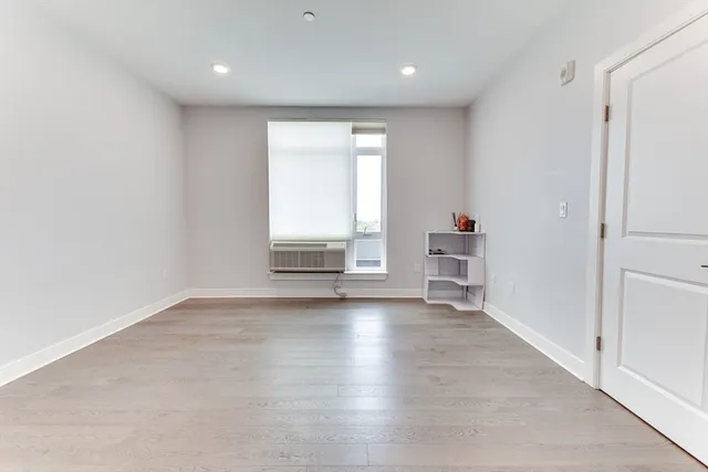 $999,999 | 2 Cliveden Street, Unit 601E, Quincy, MA 02169