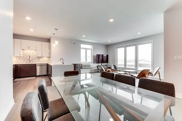 $999,999 | 2 Cliveden Street, Unit 601E, Quincy, MA 02169