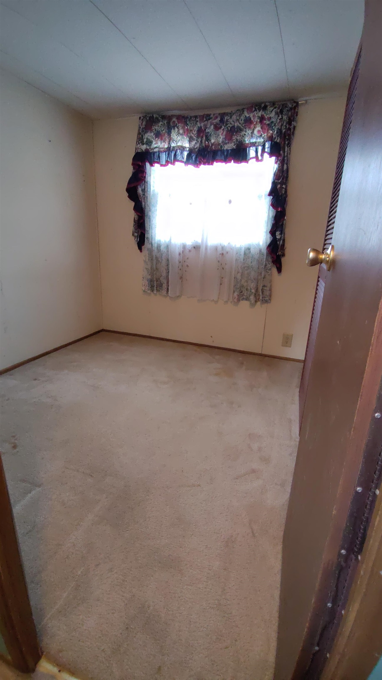 12 Knights Lane Epsom, NH 03234 - Photo 13 of 33