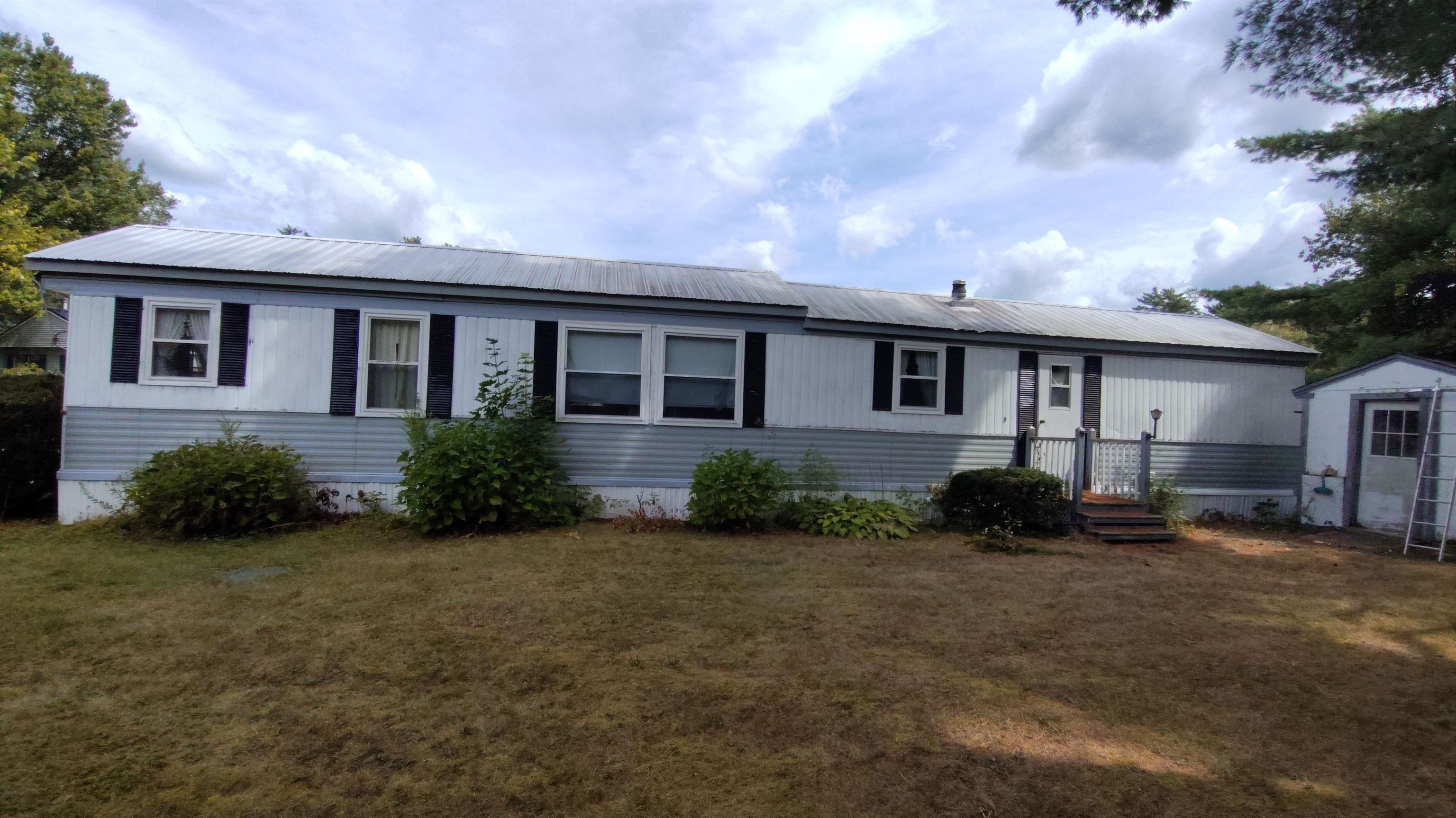 12 Knights Lane Epsom, NH 03234 - Photo 3 of 33