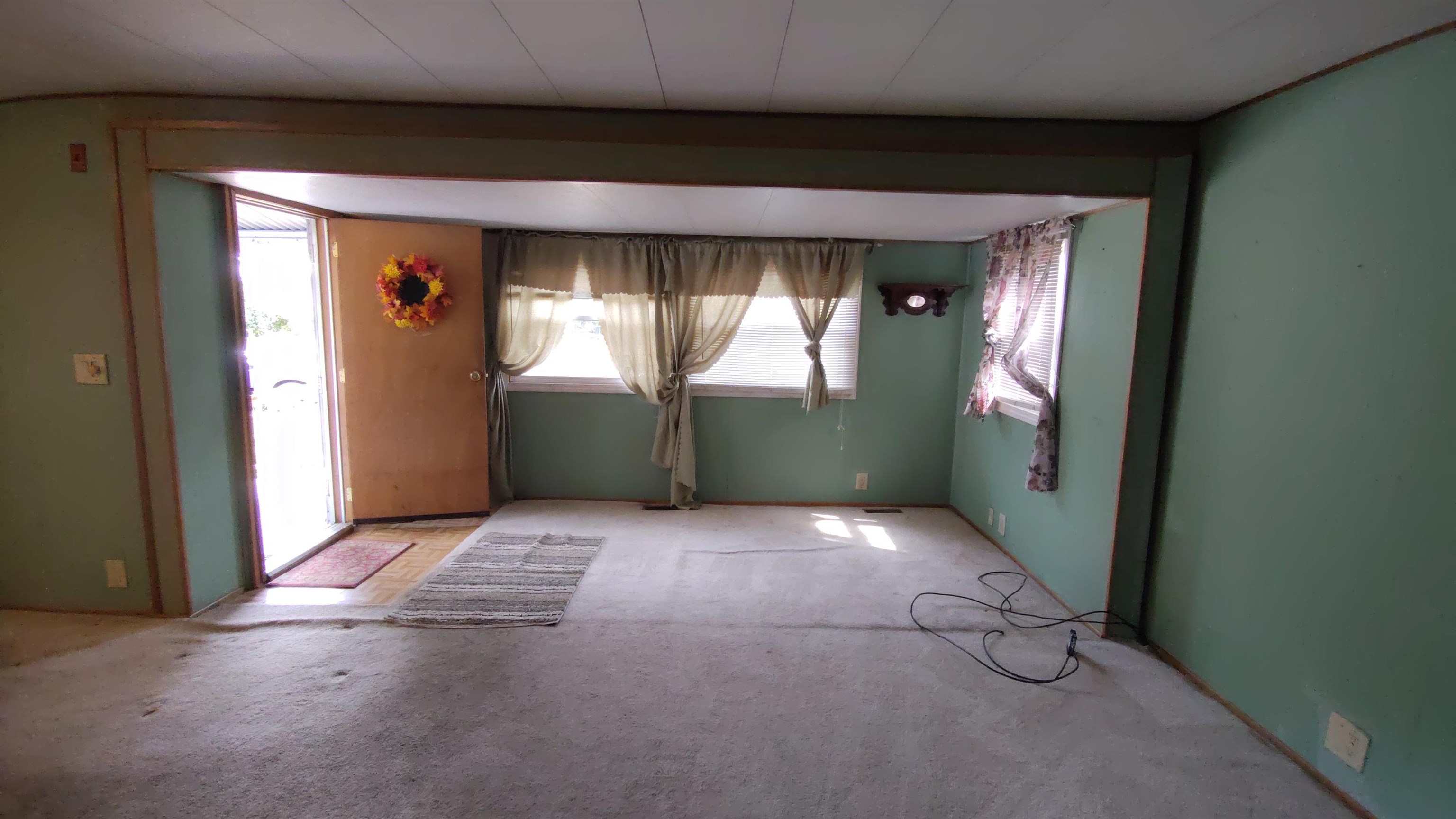 12 Knights Lane Epsom, NH 03234 - Photo 5 of 33