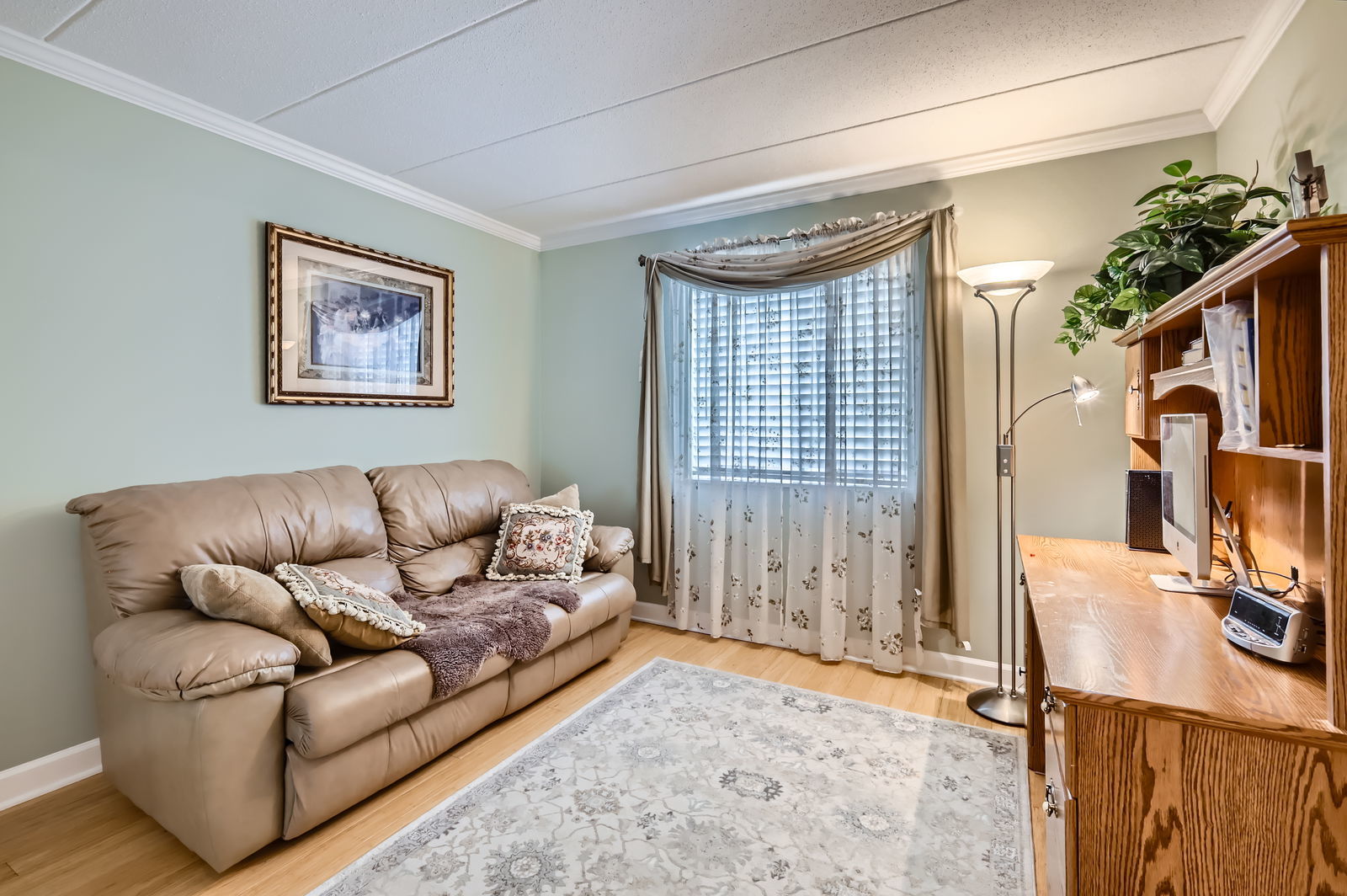 525 Timber Ridge Drive, Unit 208 Carol Stream, IL 60188 - Photo 12 of 20 Gallery Image 12
