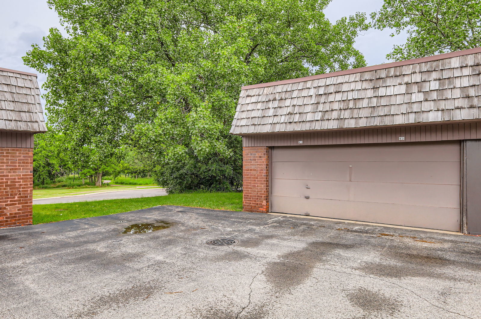 525 Timber Ridge Drive, Unit 208 Carol Stream, IL 60188 - Photo 16 of 20 Gallery Image 16
