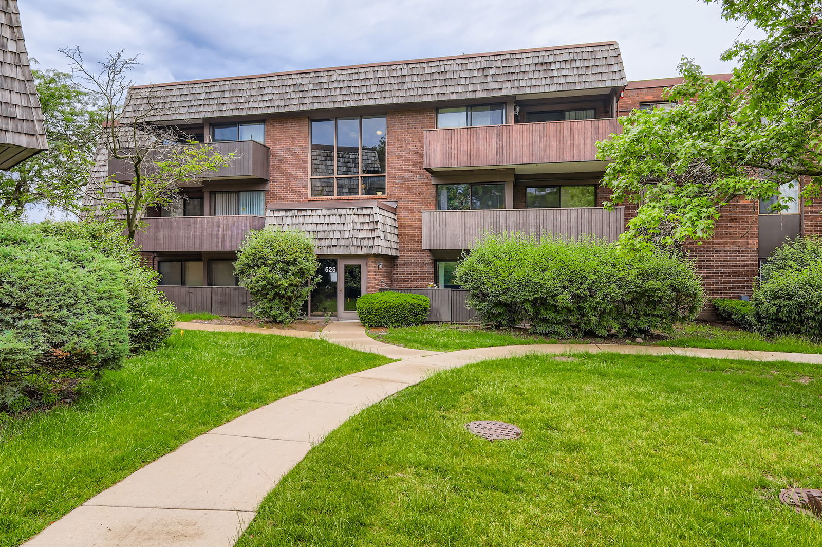 525 Timber Ridge Drive, Unit 208 Carol Stream, IL 60188 - Photo 18 of 20 Gallery Image 18