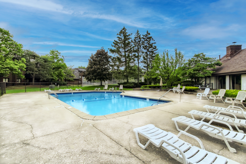 525 Timber Ridge Drive, Unit 208 Carol Stream, IL 60188 - Photo 19 of 20 Gallery Image 19