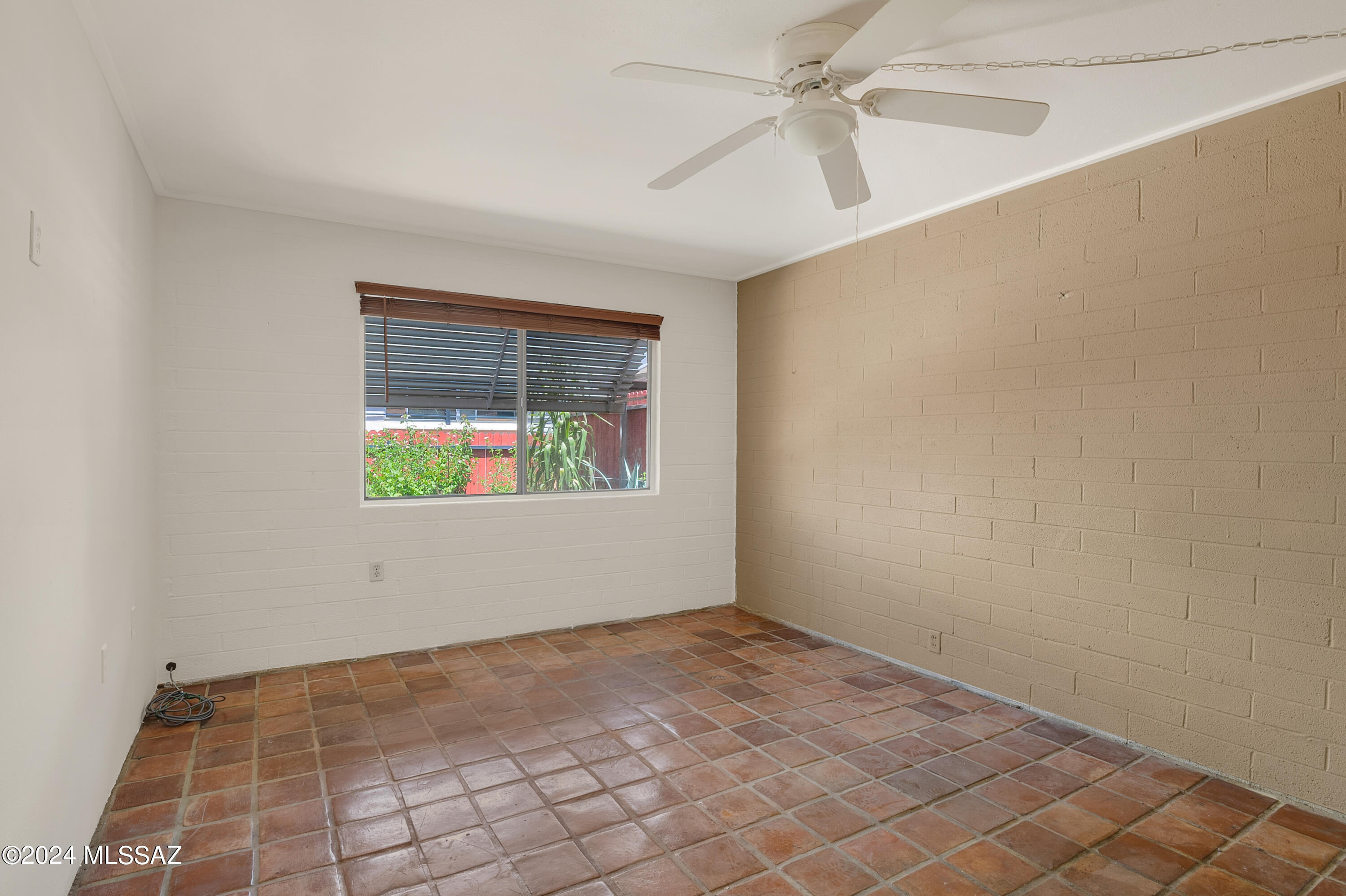 492 North Silverbell Road, Unit 492A Tucson, AZ 85745 - Photo 18 of 27