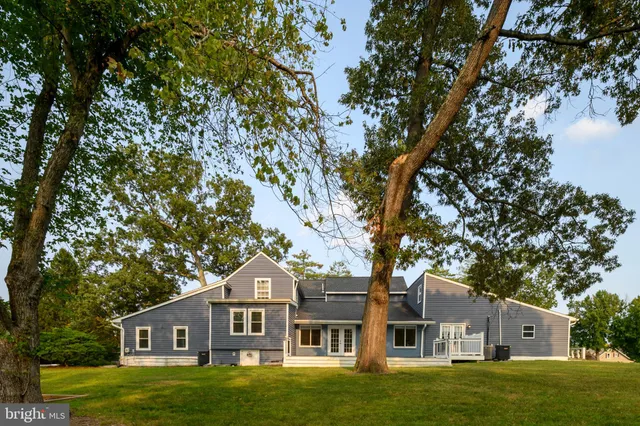 $899,900 | 8318 Elvaton Road, Millersville, MD 21108