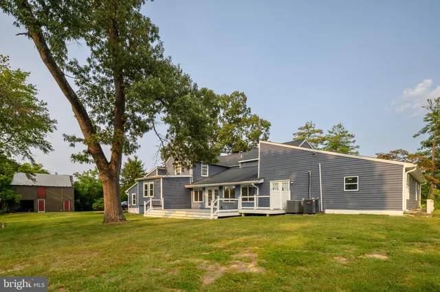 $899,900 | 8318 Elvaton Road, Millersville, MD 21108