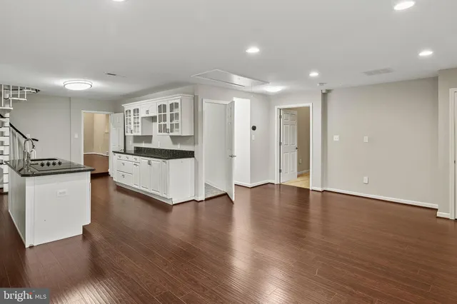 $899,900 | 8318 Elvaton Road, Millersville, MD 21108