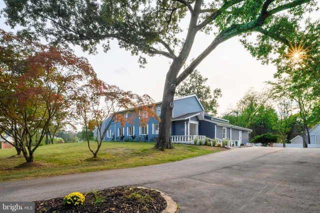 $899,900 | 8318 Elvaton Road, Millersville, MD 21108