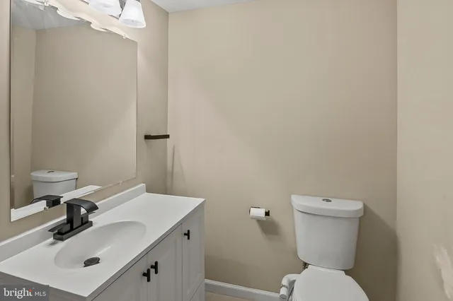 $899,900 | 8318 Elvaton Road, Millersville, MD 21108