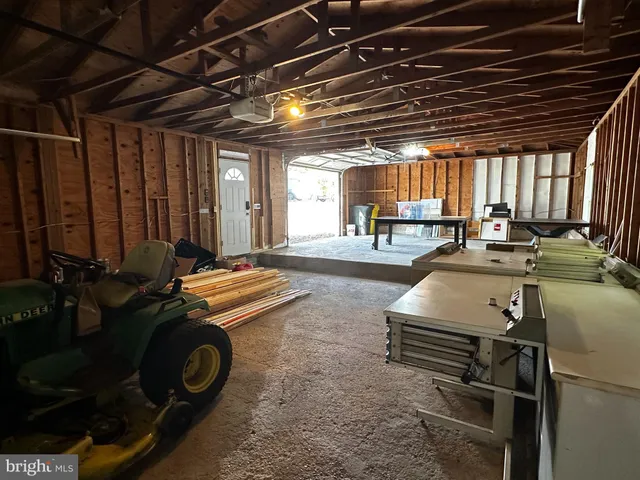 $899,900 | 8318 Elvaton Road, Millersville, MD 21108