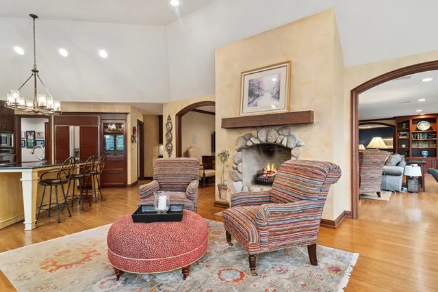 $1,559,000 | 1987 Selkirk Court, Inverness, IL 60010