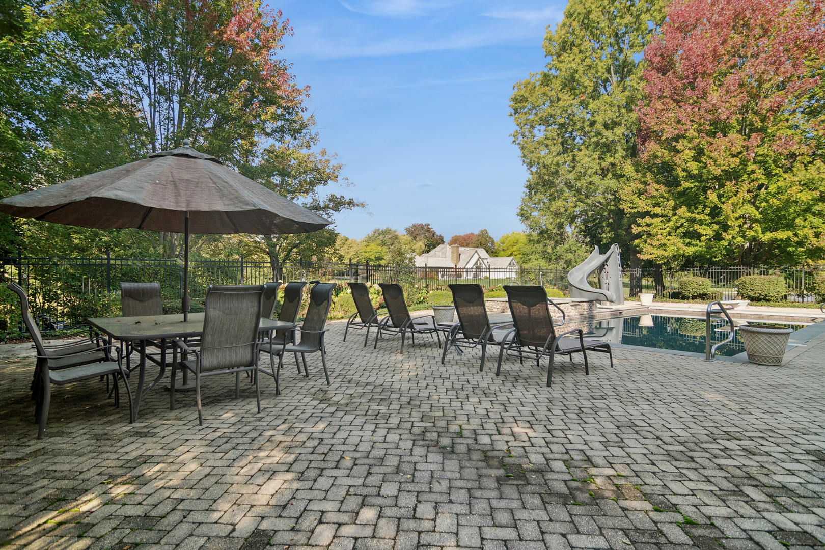 1987 Selkirk Court Inverness, IL 60010 - Photo 49 of 63 an outdoor space with seating