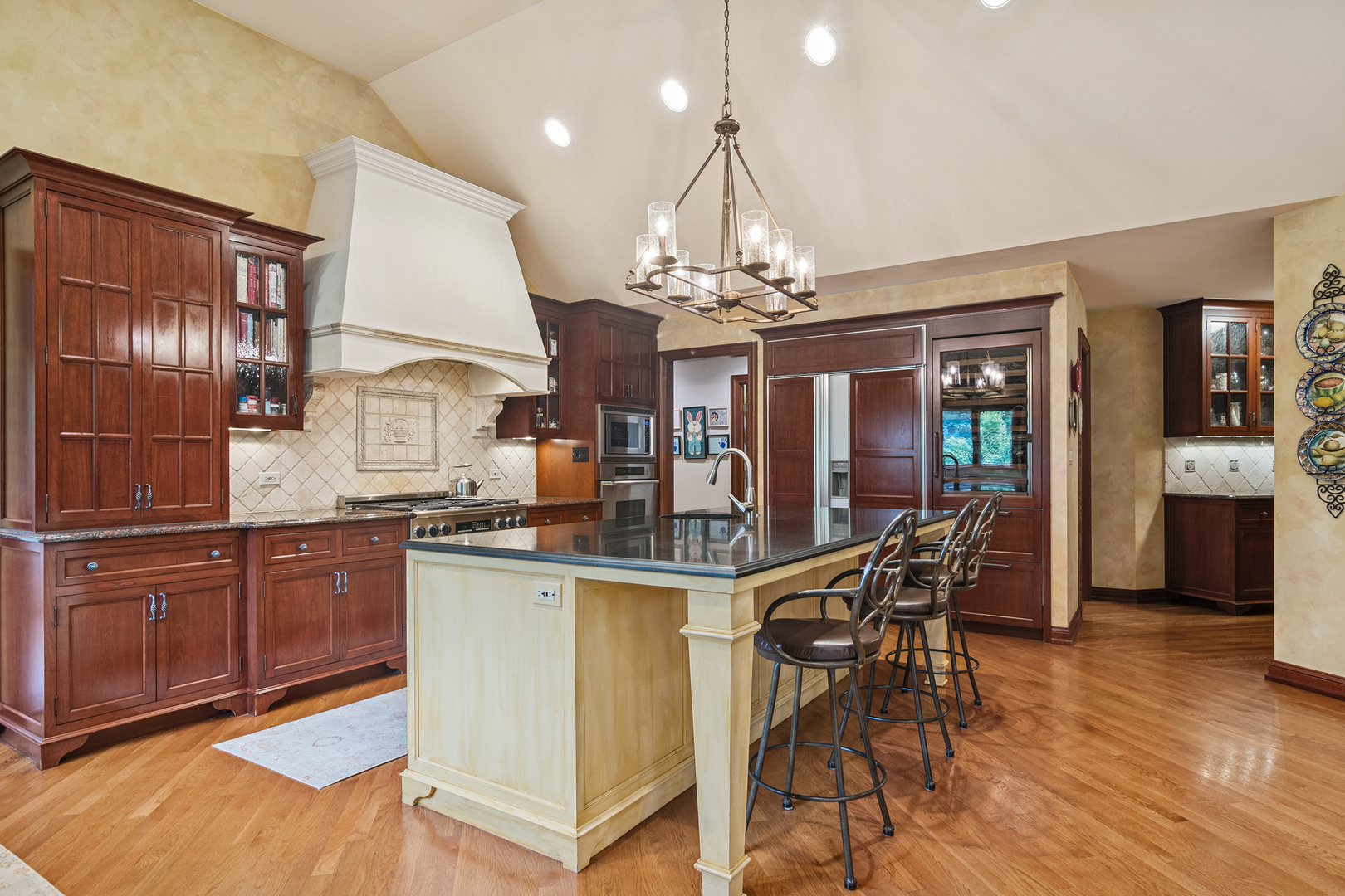 1987 Selkirk Court Inverness, IL 60010 - Photo 5 of 63