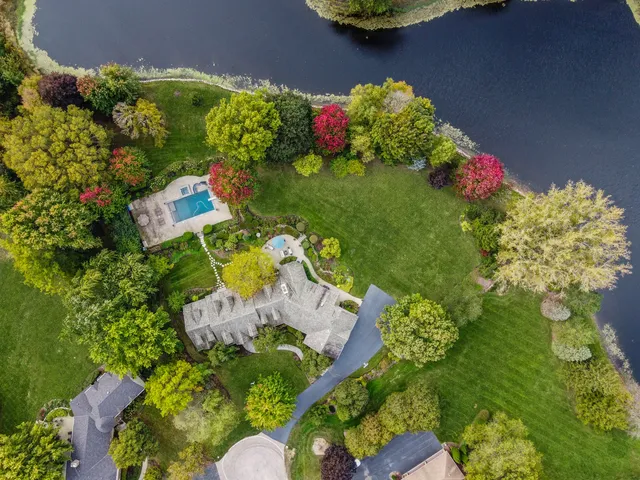 $1,559,000 | 1987 Selkirk Court, Inverness, IL 60010