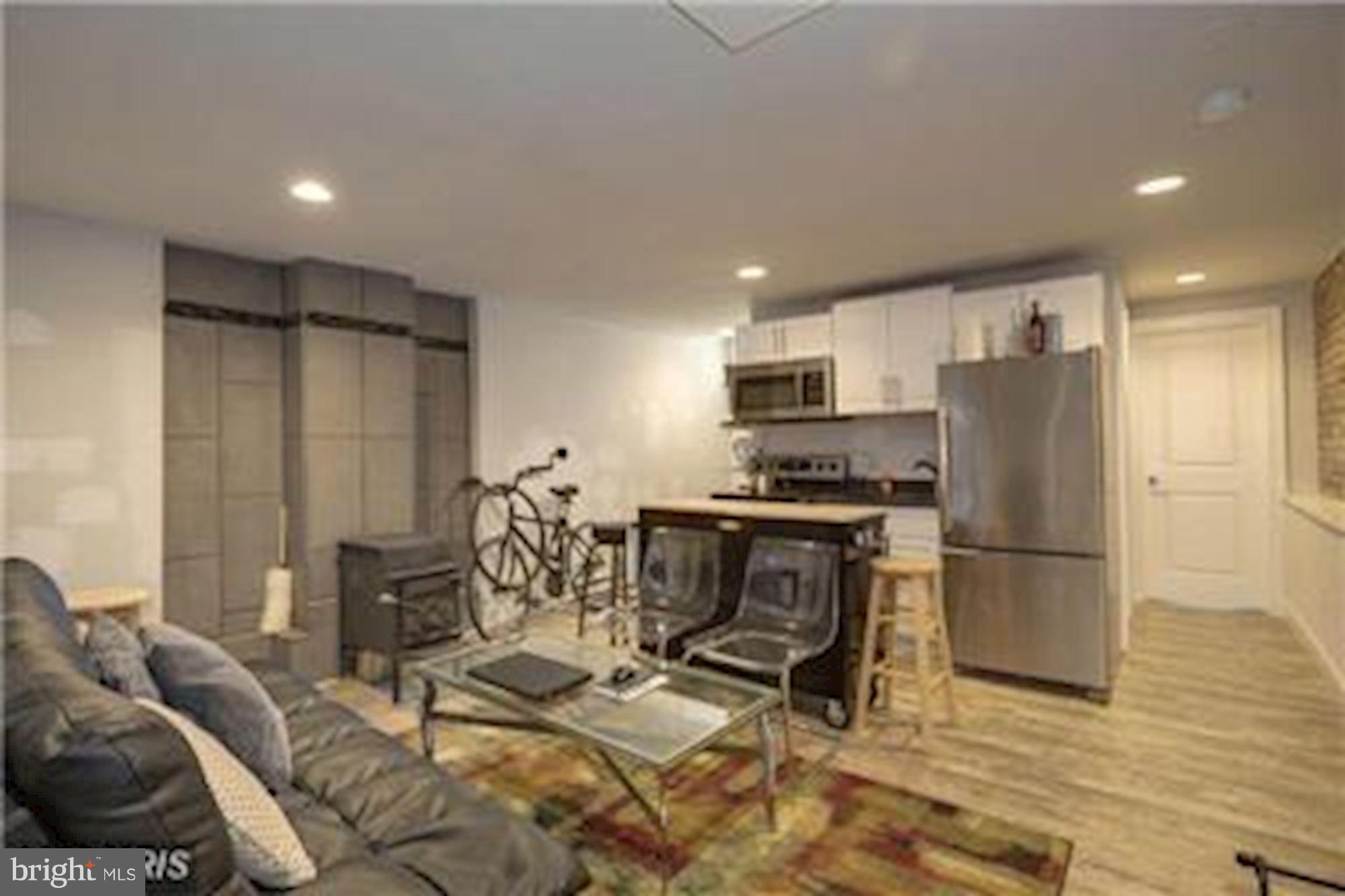 1030 Park Road Northwest Washington, DC 20010 - Photo 3 of 16 Living Room