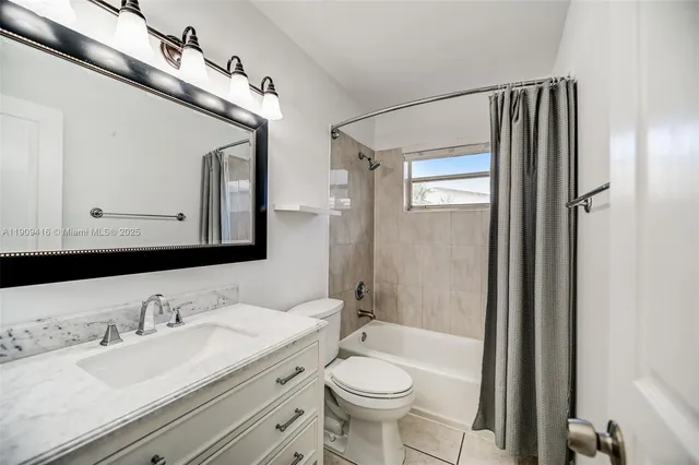 $4,750 | 20941 Northeast 25th Court, Miami, FL 33180