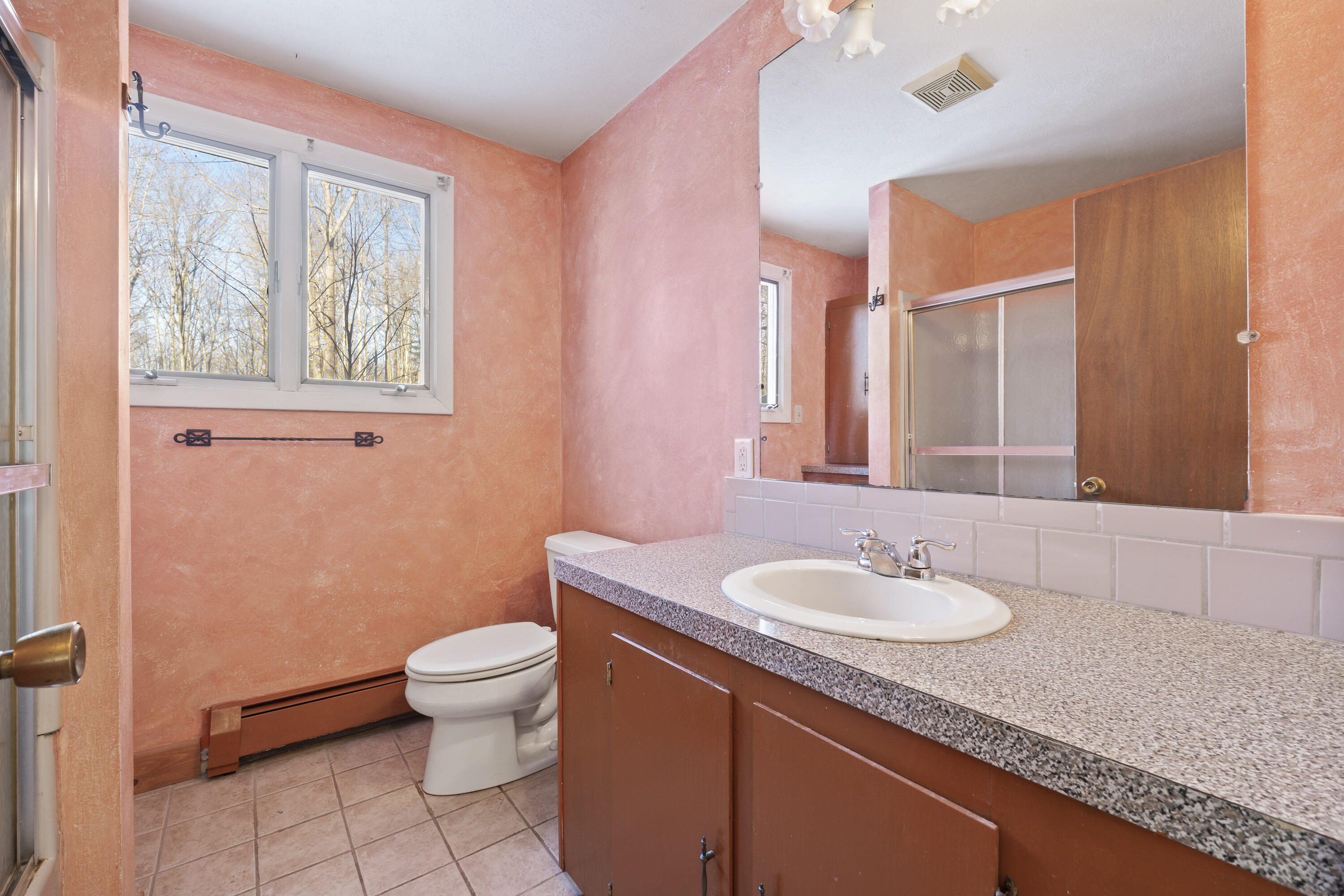 974 New County Road Biddeford, ME 04005 - Photo 26 of 43 Bathroom