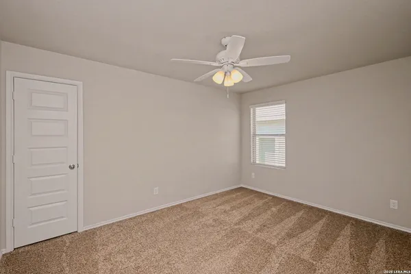 $2,195 | 5602 Daniel Way, St. Hedwig, TX 78152