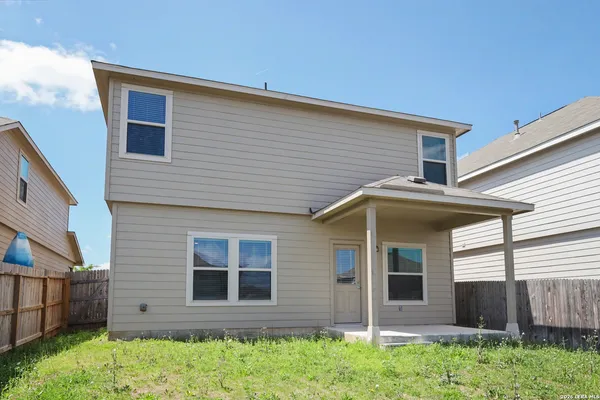 $2,195 | 5602 Daniel Way, St. Hedwig, TX 78152