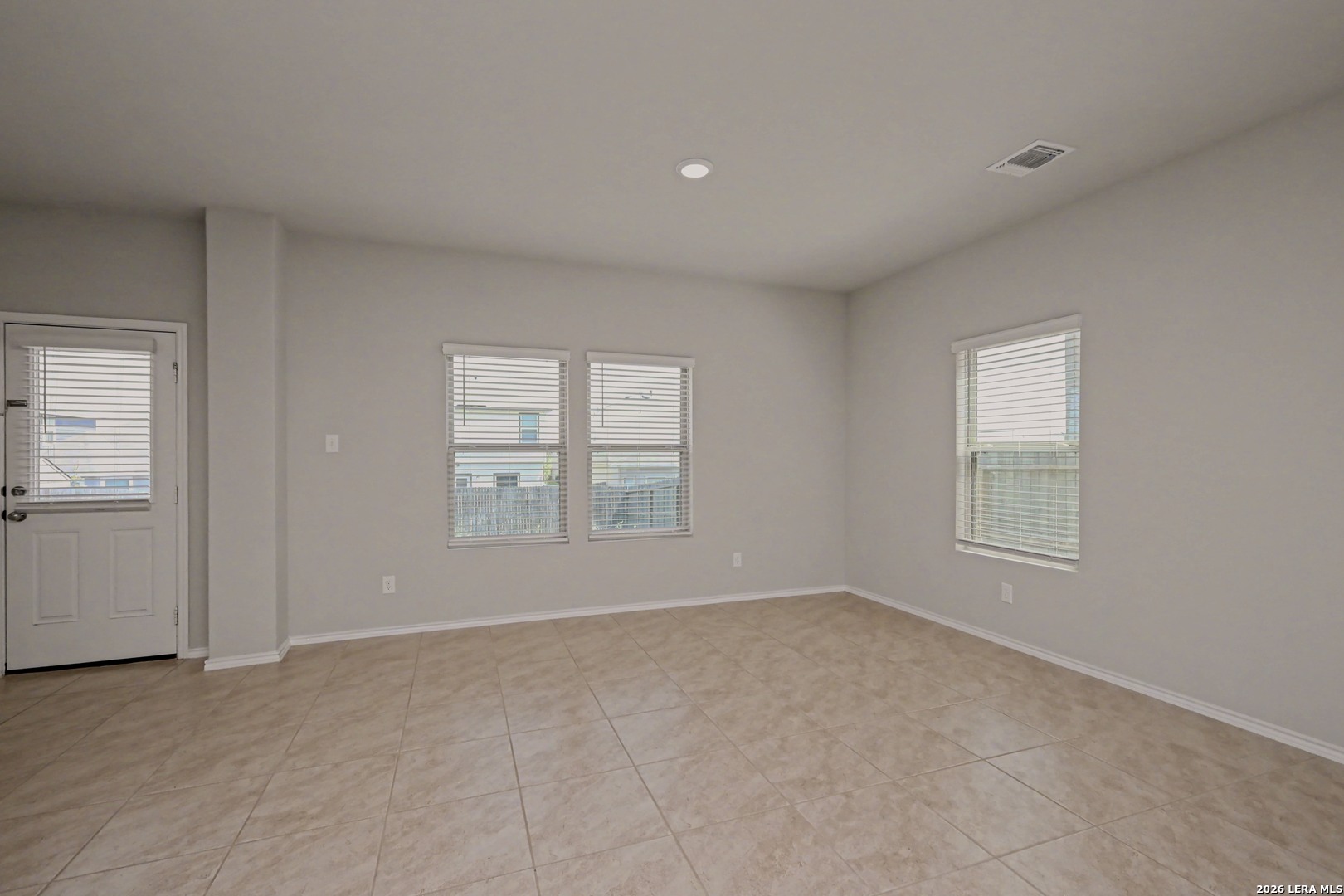 5602 Daniel Way St. Hedwig, TX 78152 - Photo 4 of 20