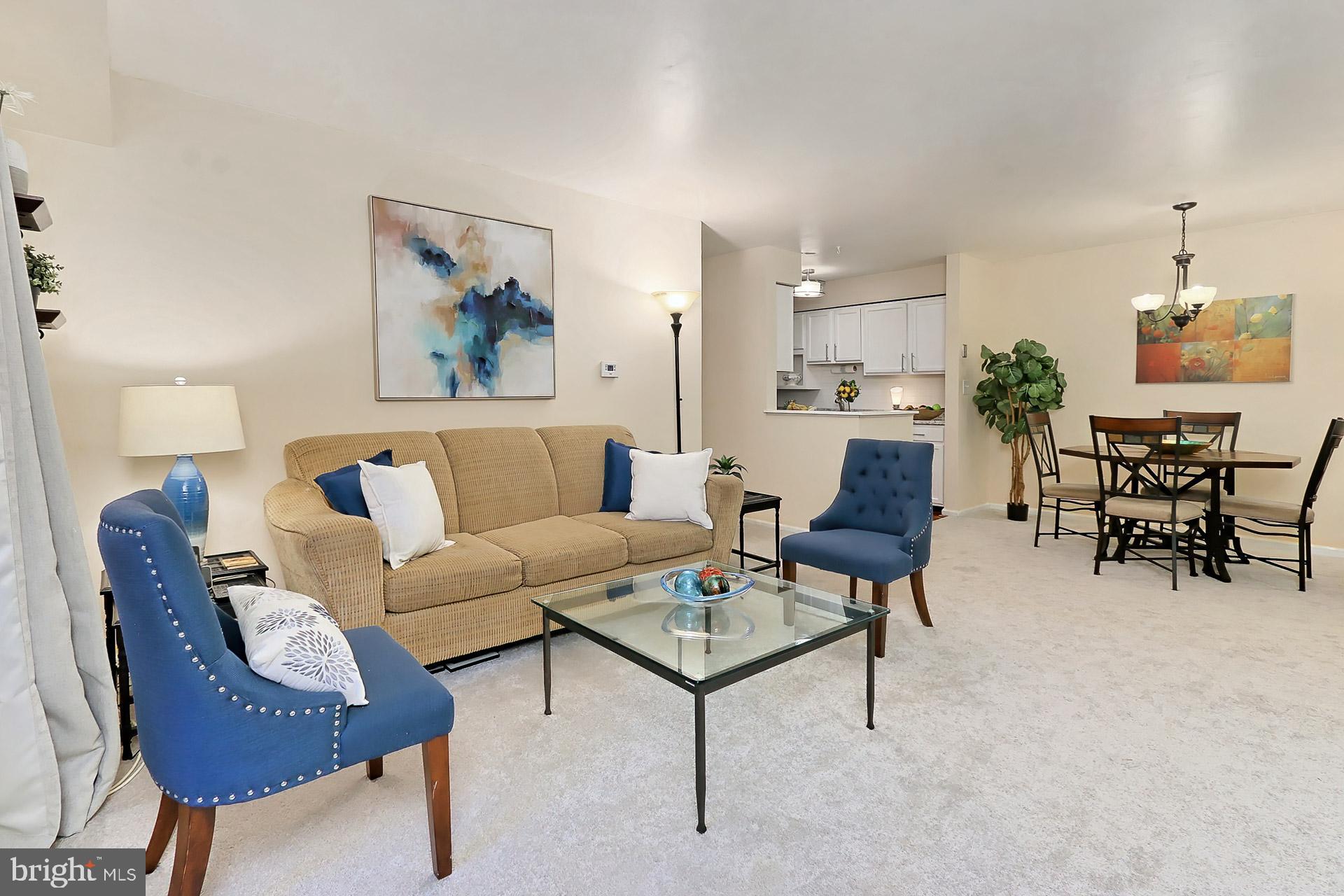 5907 D Noblestown Road, Unit 66 Springfield, VA 22152 - Photo 13 of 53 Living room