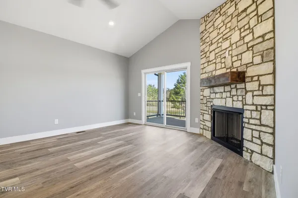 $499,900 | 380 Monroe Drive, Bristol, TN 37620