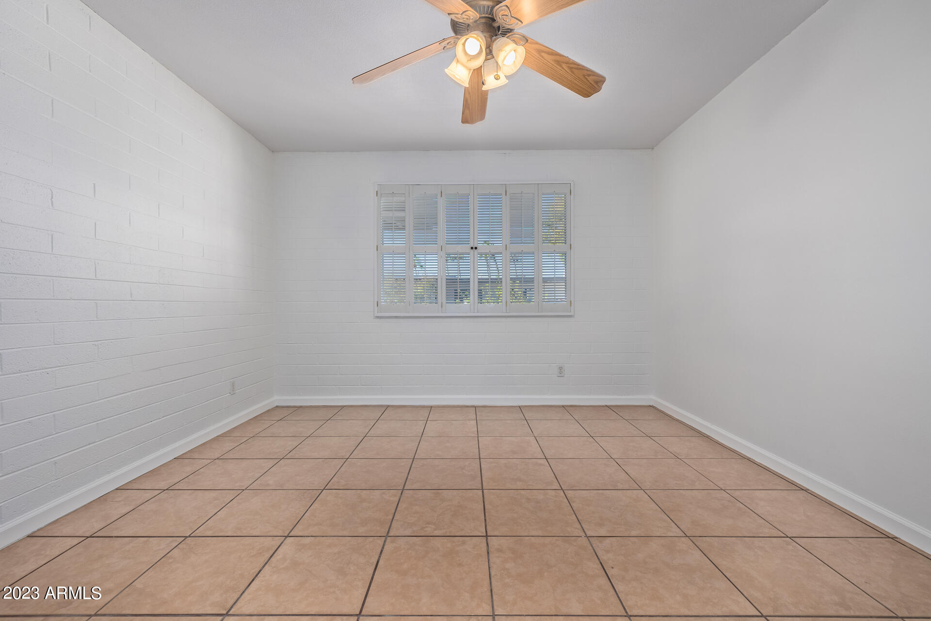 4131 East Camelback Road, Unit 37 Phoenix, AZ 85018 - Photo 12 of 21 21-Camelback