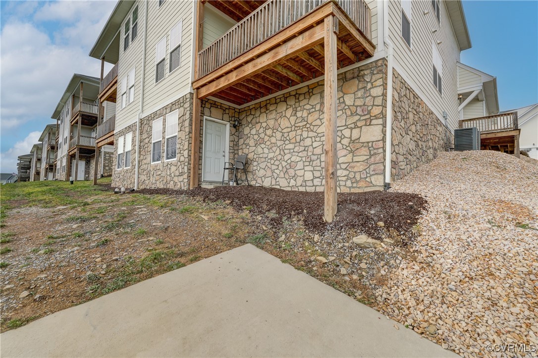 69 Windgate Circle, Unit 103 Fishersville, VA 22939 - Photo 23 of 34