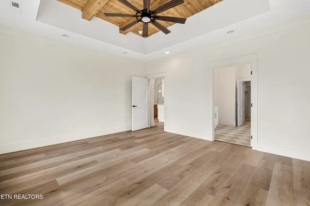 $750,000 | 178 Elokwa Way, Loudon, TN 37774