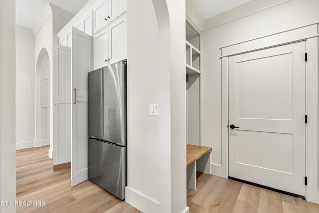 $750,000 | 178 Elokwa Way, Loudon, TN 37774