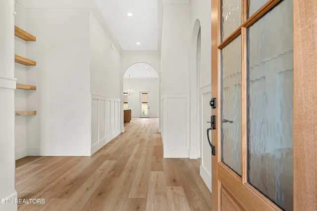 $750,000 | 178 Elokwa Way, Loudon, TN 37774