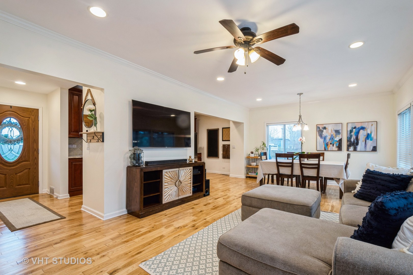 16015 Buckley Road Libertyville, IL 60048 - Photo 5 of 29