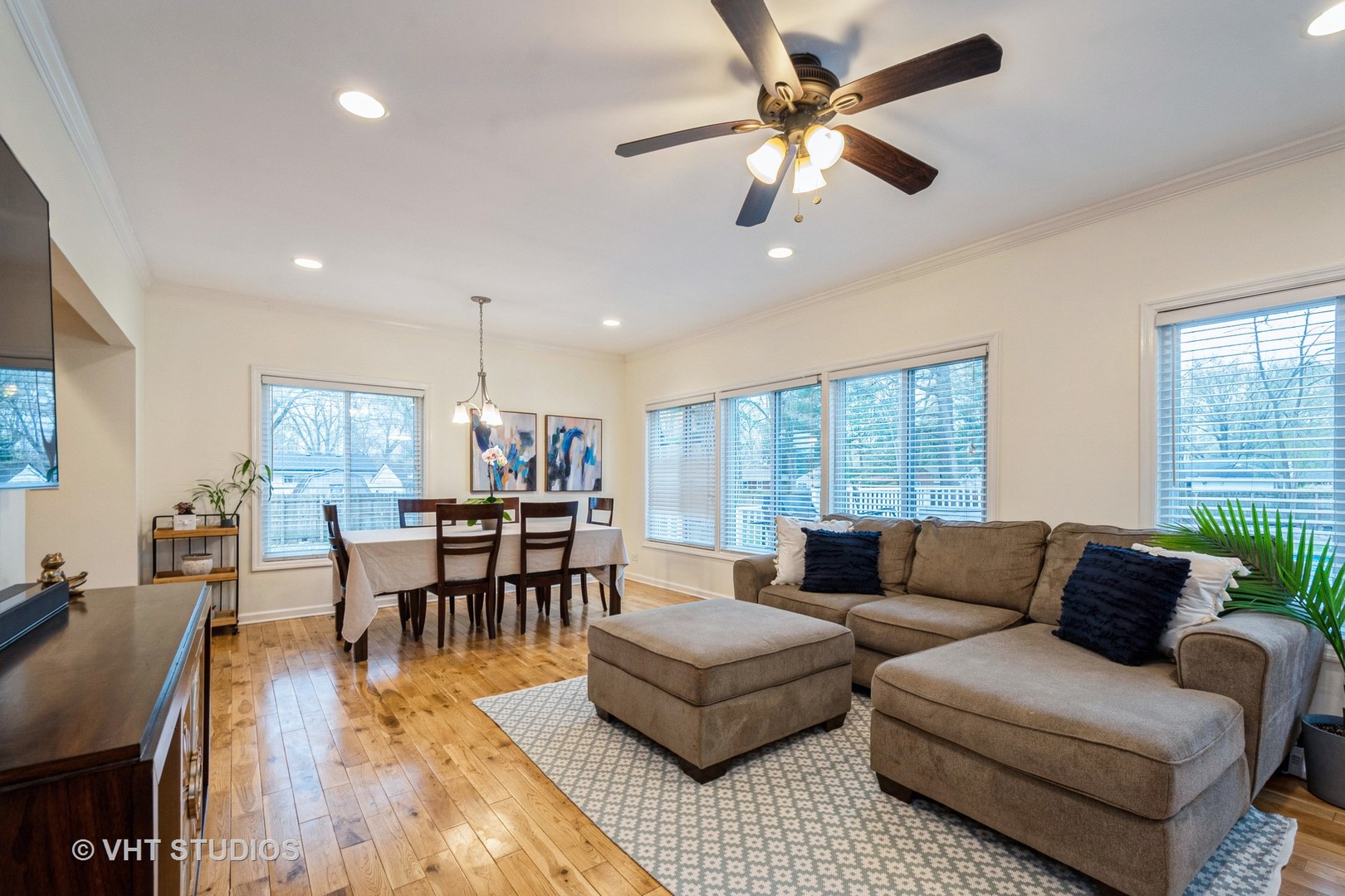 16015 Buckley Road Libertyville, IL 60048 - Photo 6 of 29